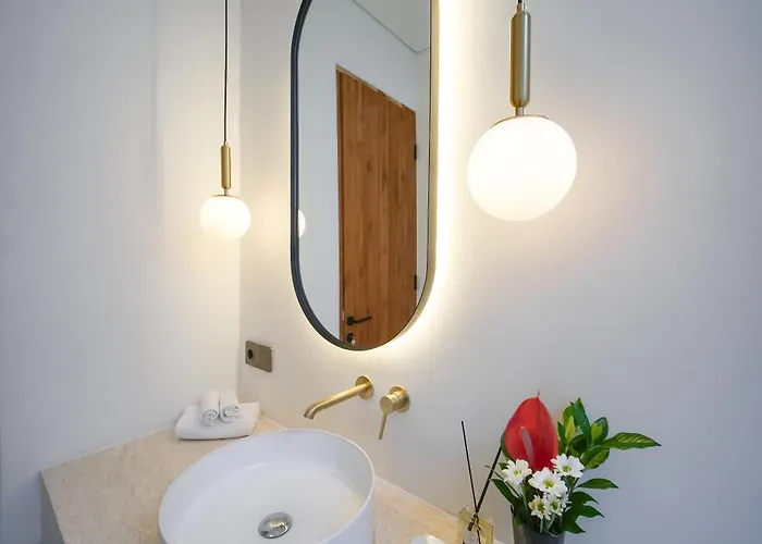 Luxury Living Meets Comfort 3br In ヴィラ