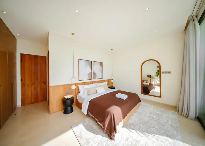 Luxury Living Meets Comfort 3br In