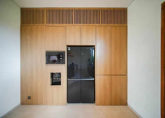 Luxury Living Meets Comfort 3br In 乌鲁瓦图