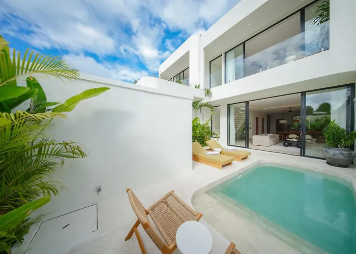 Luxury Living Meets Comfort 3br In 乌鲁瓦图